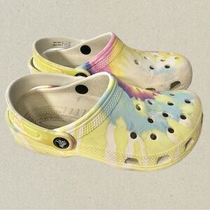 Crocs Colorful Pastel Tie Die Print Size 2